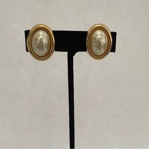 Vintage Napier Cabochon, Faux Pearl and Gold Plated Earrings